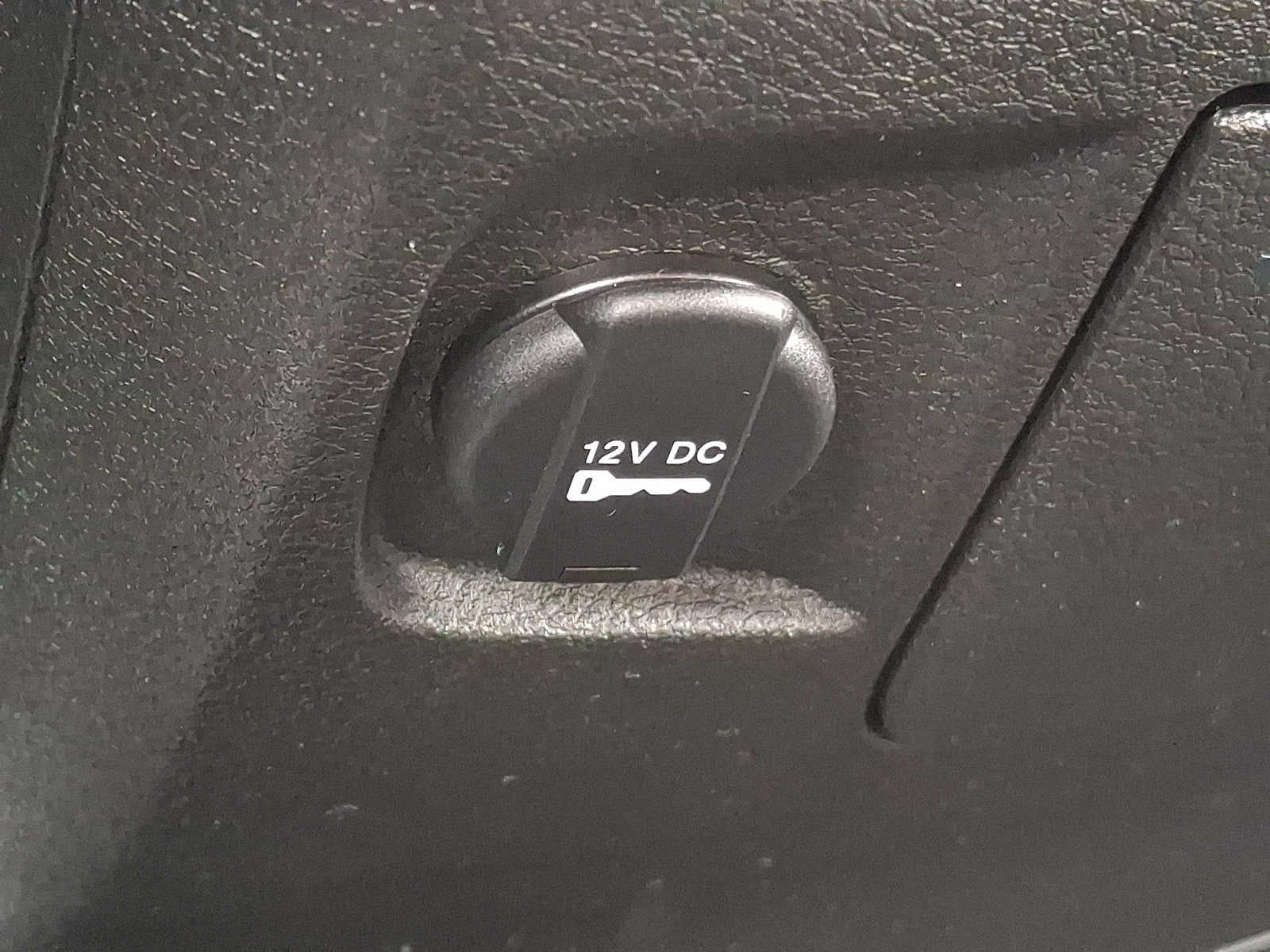 2024 RAM 1500 Classic SLT 4x4 Quad Cab 64 Box