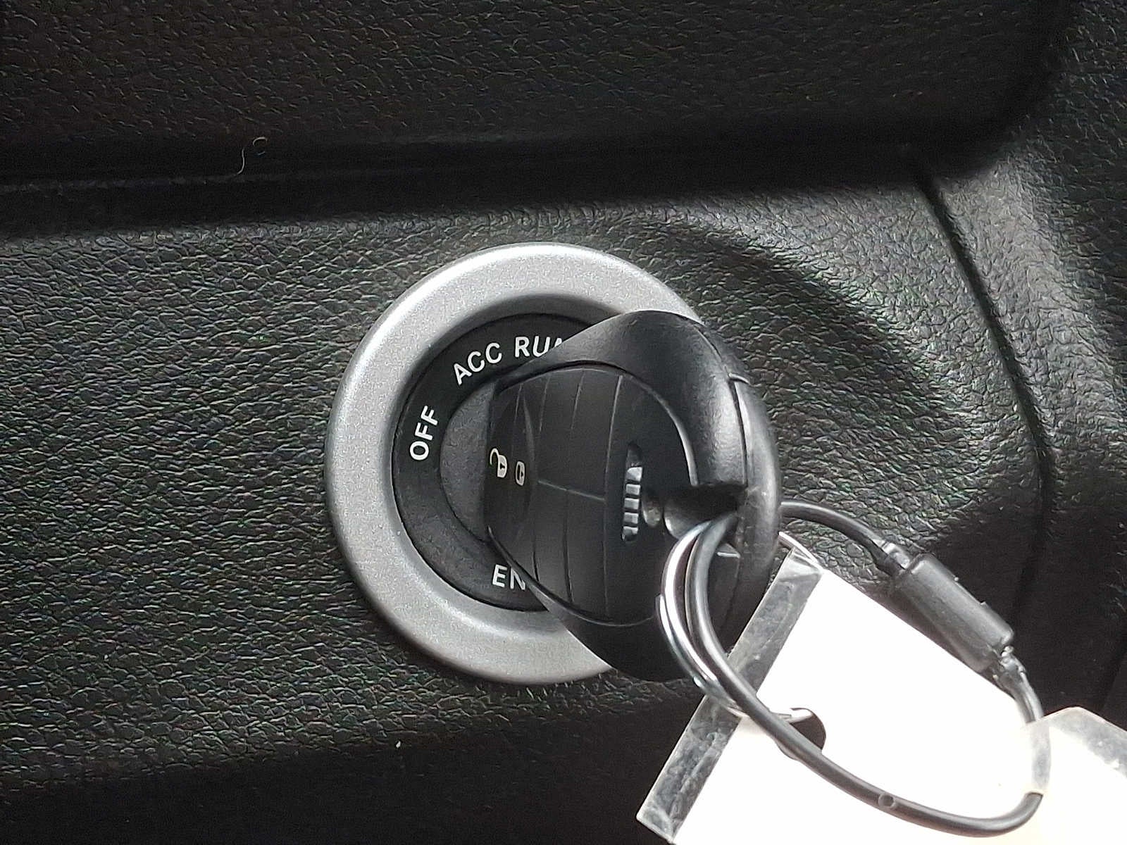 2024 RAM 1500 Classic SLT 4x4 Quad Cab 64 Box