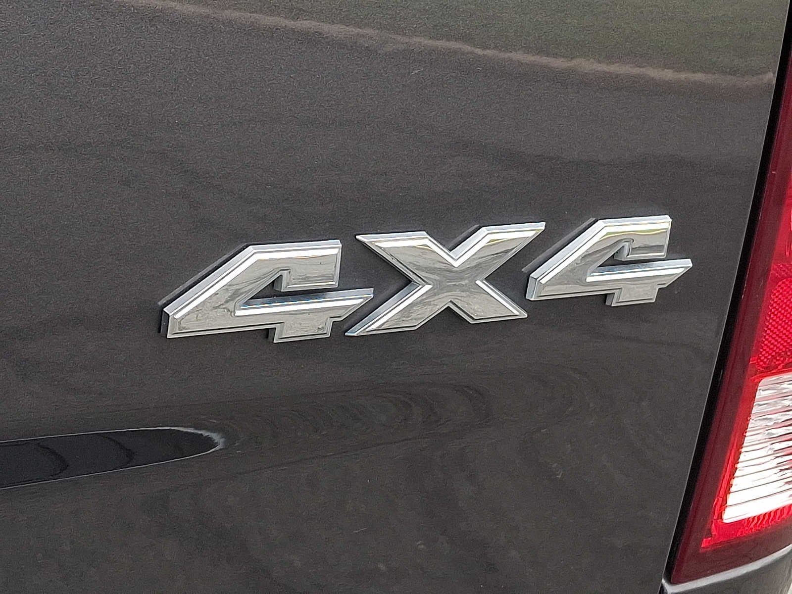 2024 RAM 1500 Classic SLT 4x4 Quad Cab 64 Box