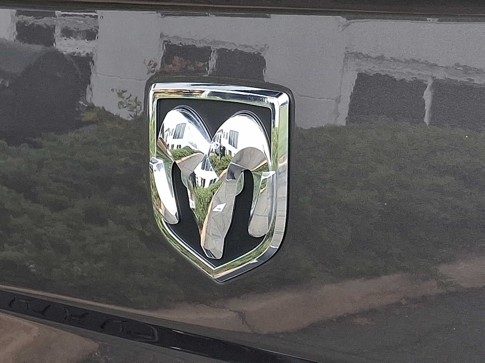 2024 RAM 1500 Classic SLT 4x4 Quad Cab 64 Box