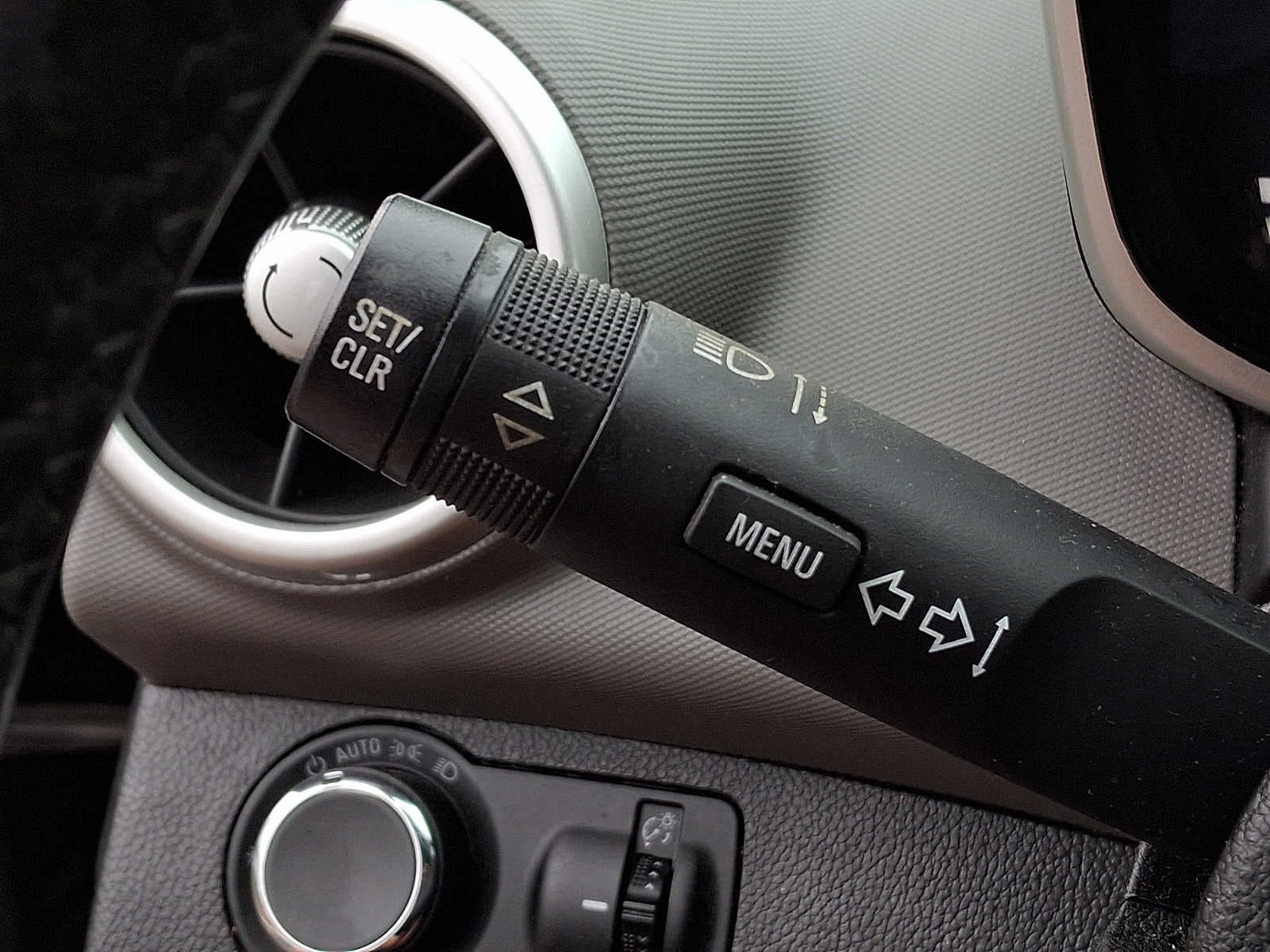 2018 Chevrolet Sonic 4dr Sdn Auto Premier