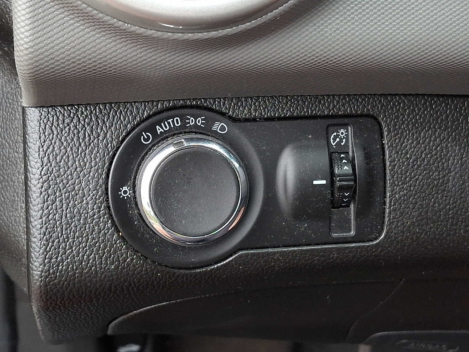 2018 Chevrolet Sonic 4dr Sdn Auto Premier