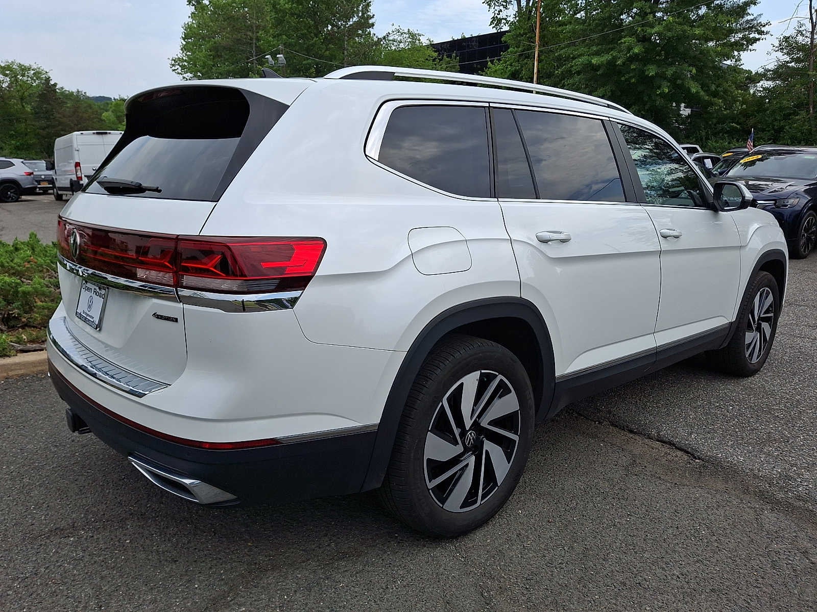 2024 Volkswagen Atlas 2.0T SEL 4MOTION