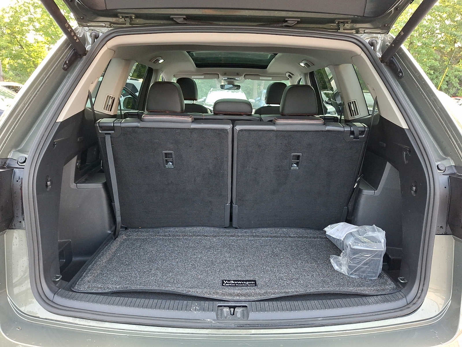 2024 Volkswagen Atlas 2.0T Peak Edition SE w/Technology 4MOTION