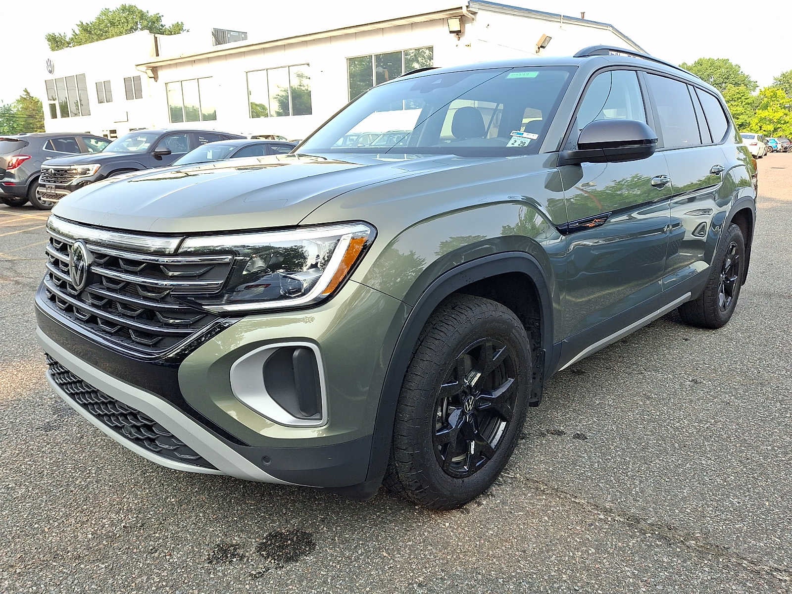 2024 Volkswagen Atlas 2.0T Peak Edition SE w/Technology 4MOTION