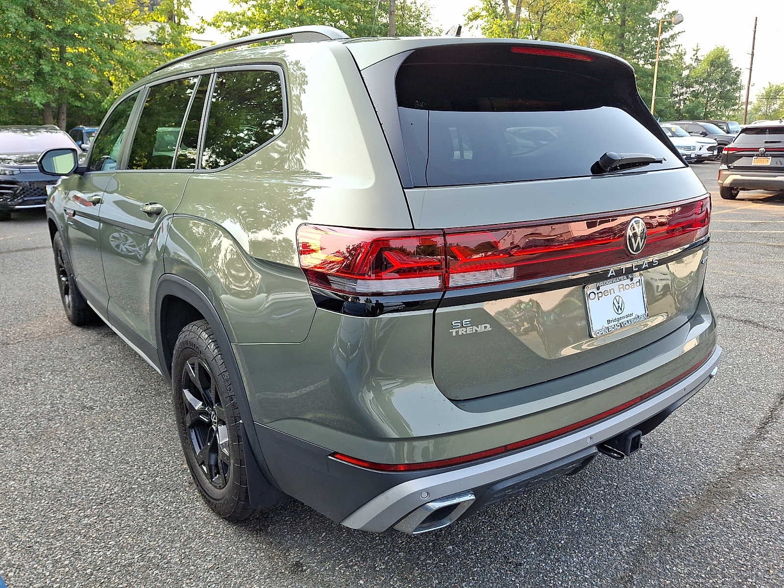2024 Volkswagen Atlas 2.0T Peak Edition SE w/Technology 4MOTION