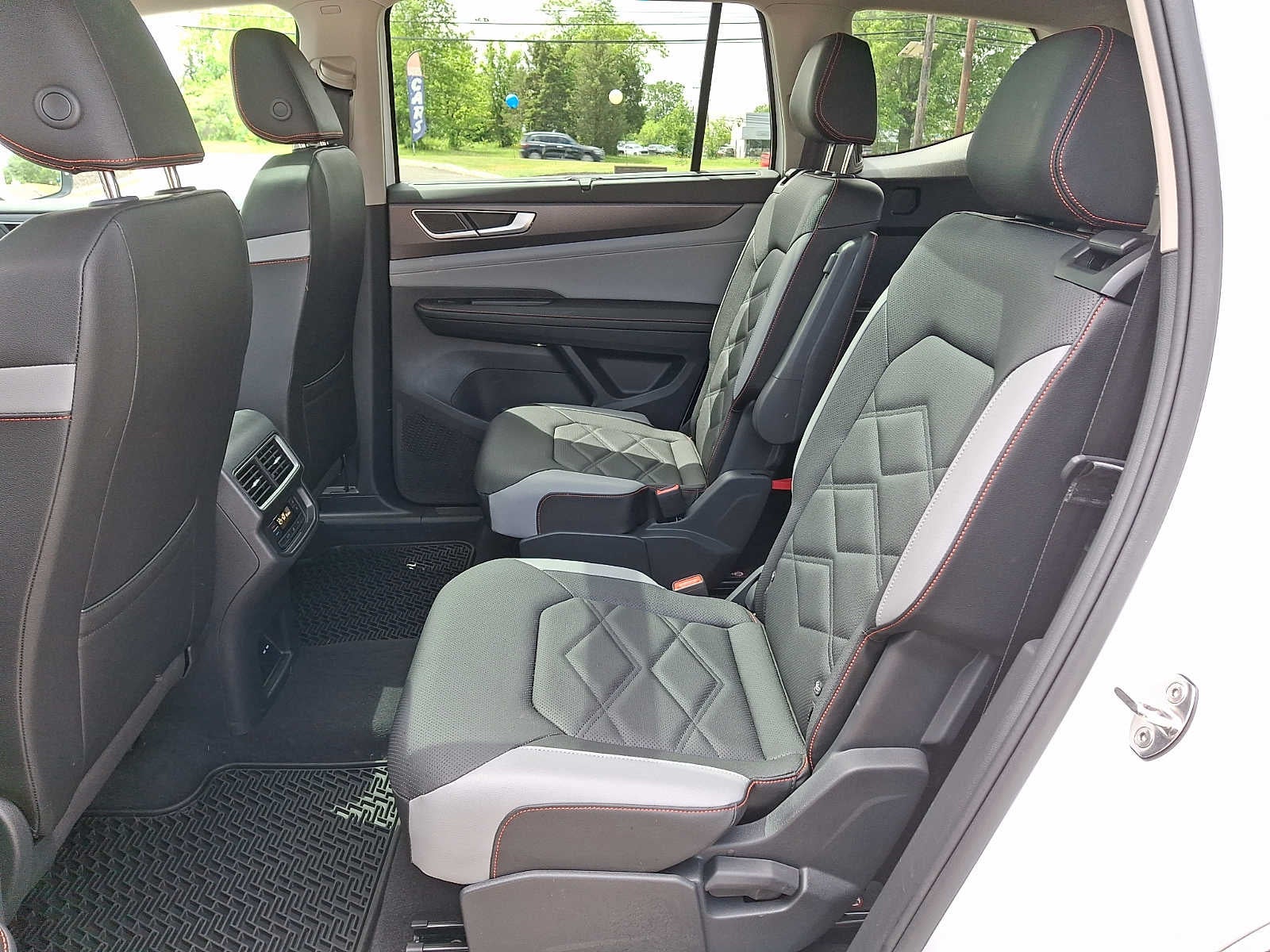 2025 Volkswagen Atlas 2.0T Peak Edition 4MOTION