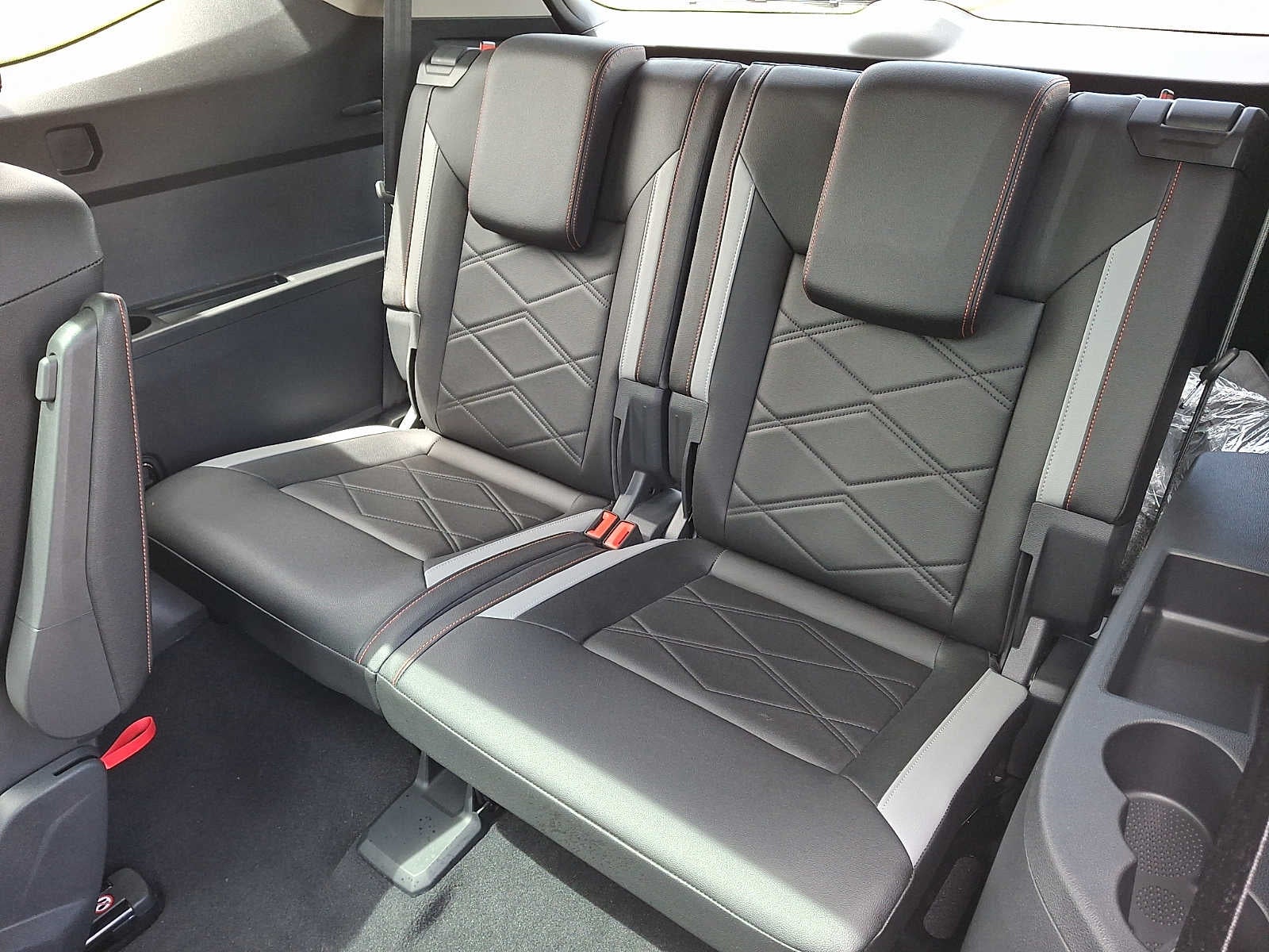 2025 Volkswagen Atlas 2.0T Peak Edition 4MOTION