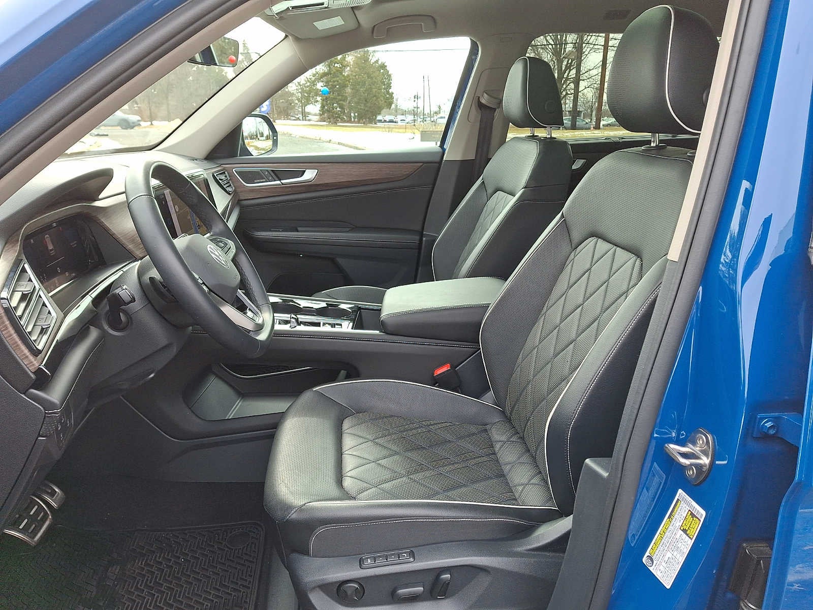 2025 Volkswagen Atlas 2.0T SEL Premium R-Line 4MOTION