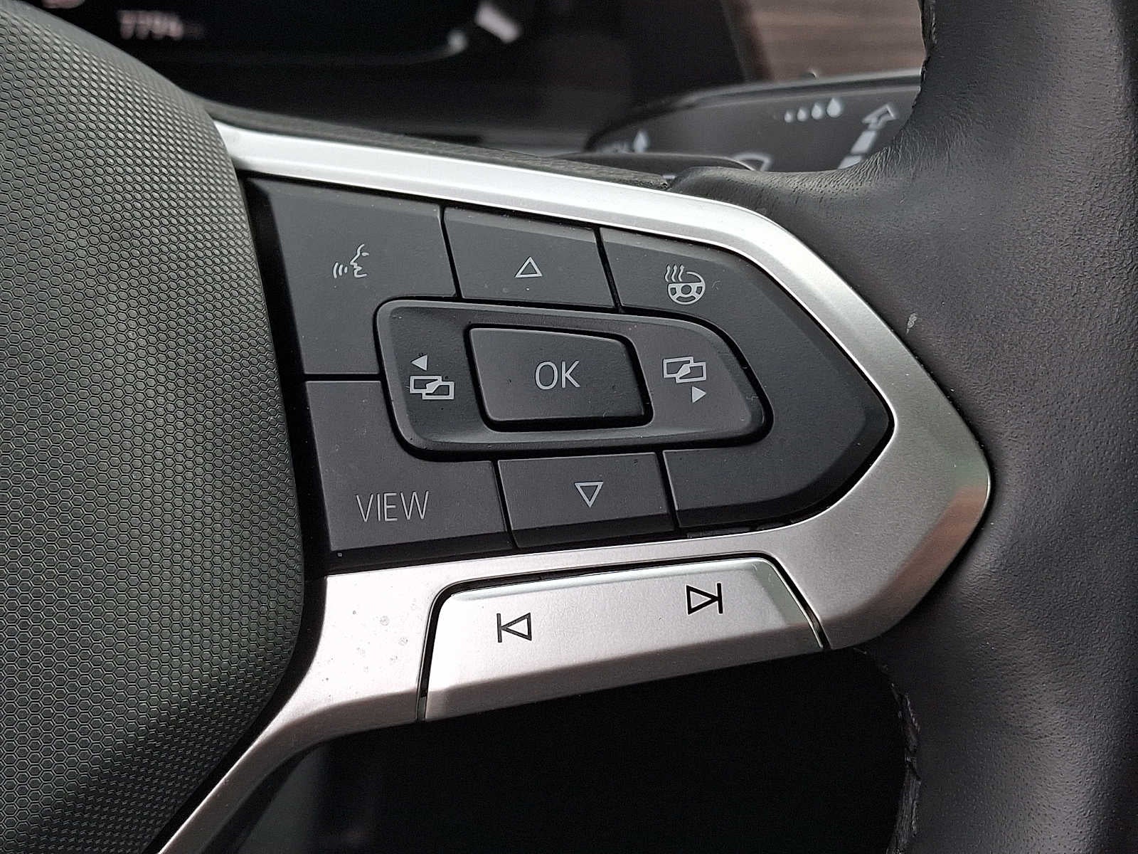 2025 Volkswagen Atlas 2.0T SEL Premium R-Line 4MOTION