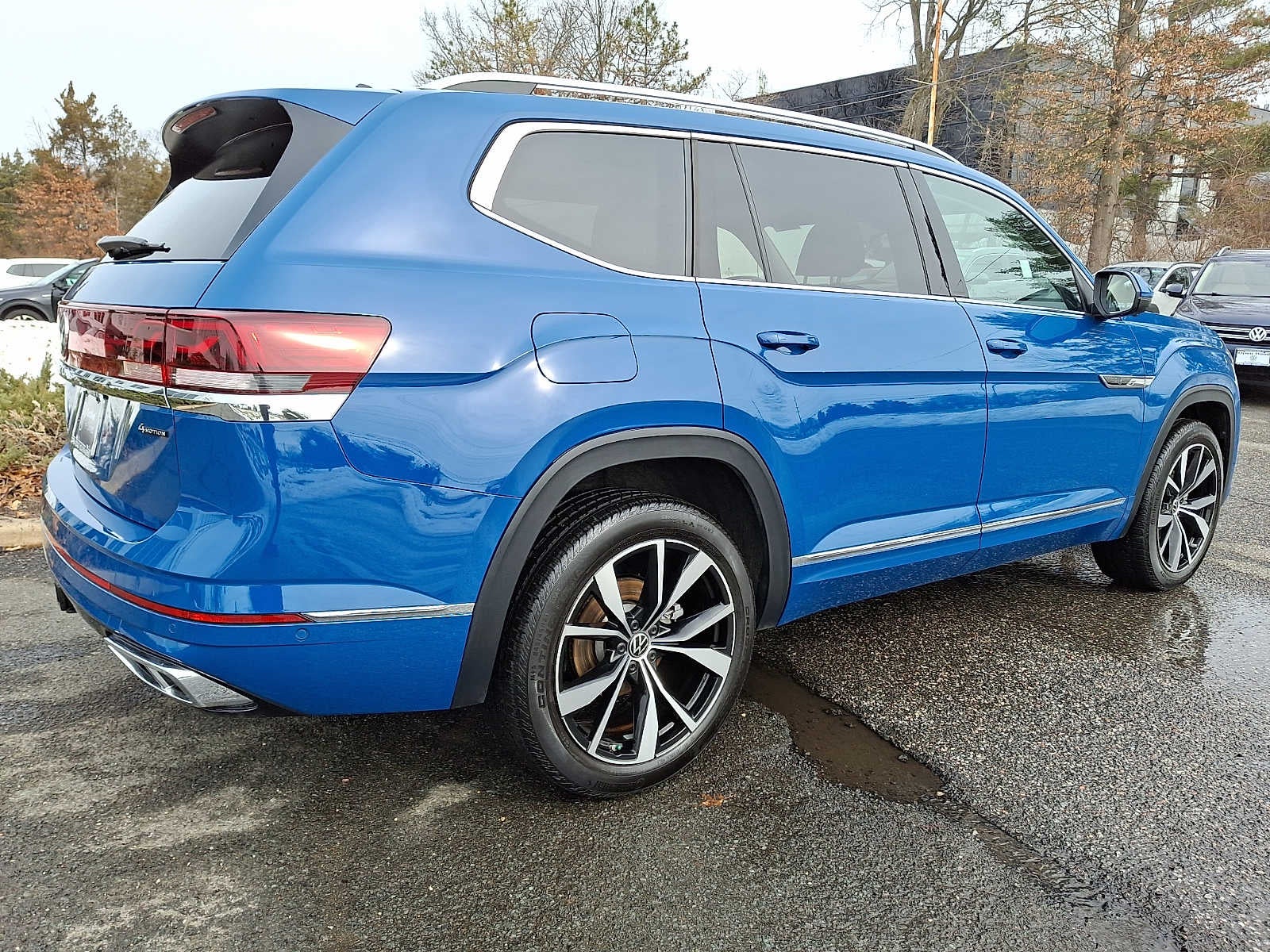 2025 Volkswagen Atlas 2.0T SEL Premium R-Line 4MOTION