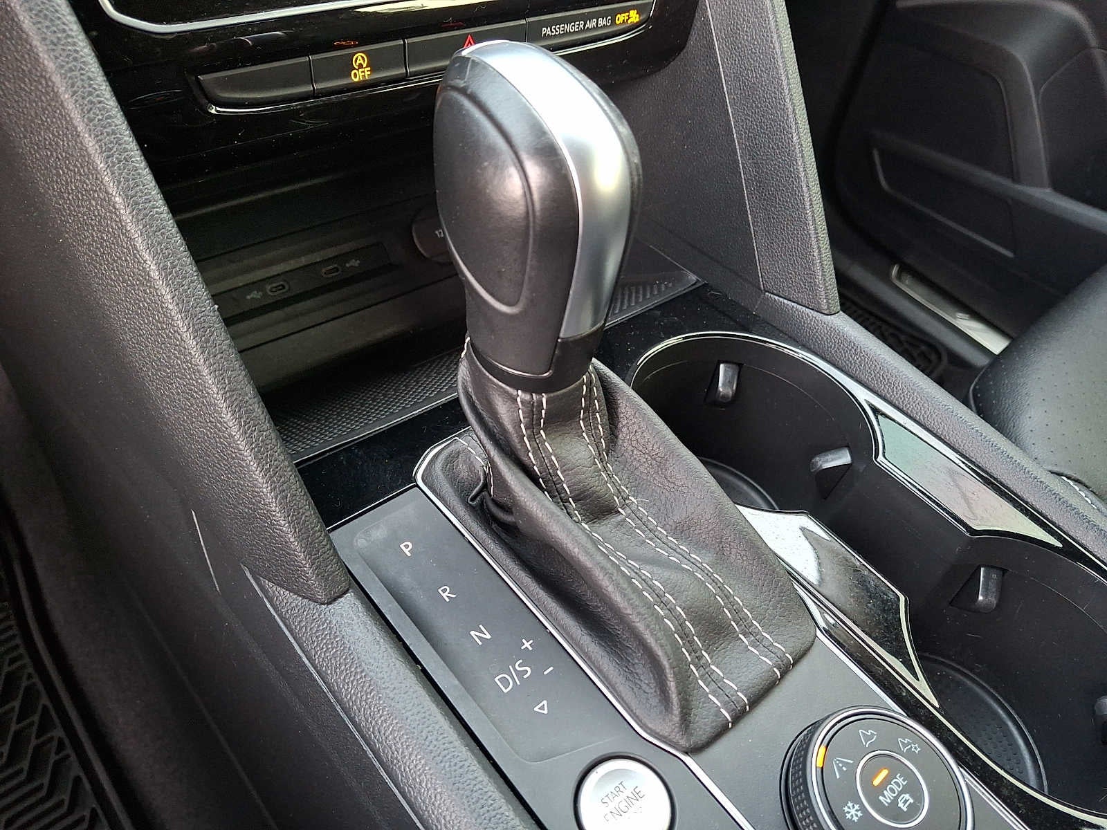 2023 Volkswagen Atlas 3.6L V6 SE w/Technology 4MOTION