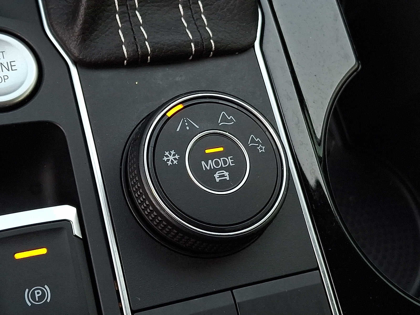 2023 Volkswagen Atlas 3.6L V6 SE w/Technology 4MOTION