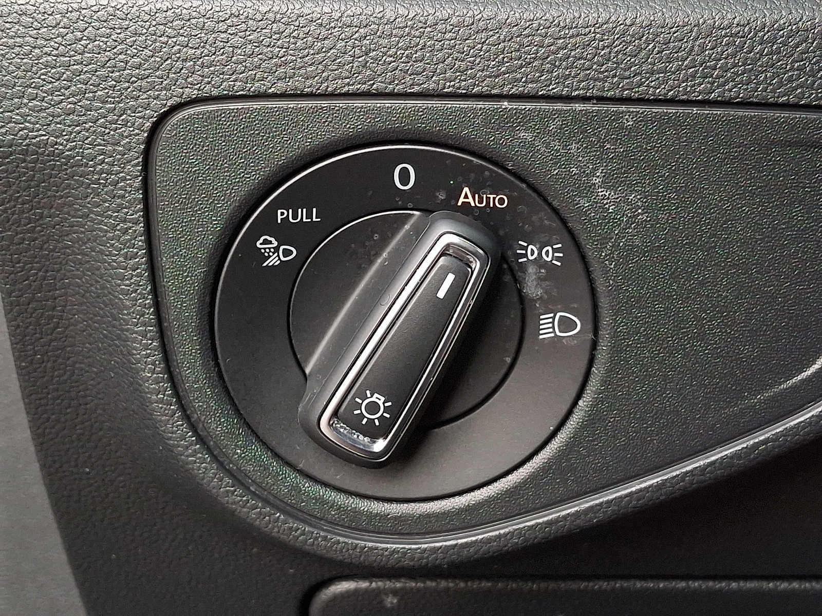 2023 Volkswagen Atlas 3.6L V6 SE w/Technology 4MOTION