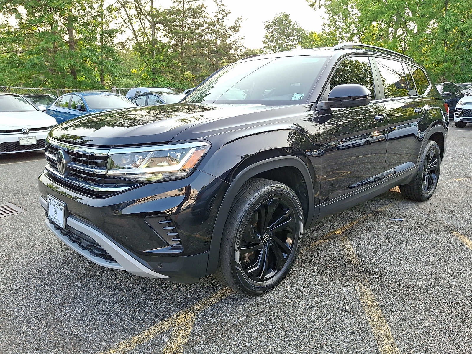 2023 Volkswagen Atlas 3.6L V6 SE w/Technology 4MOTION