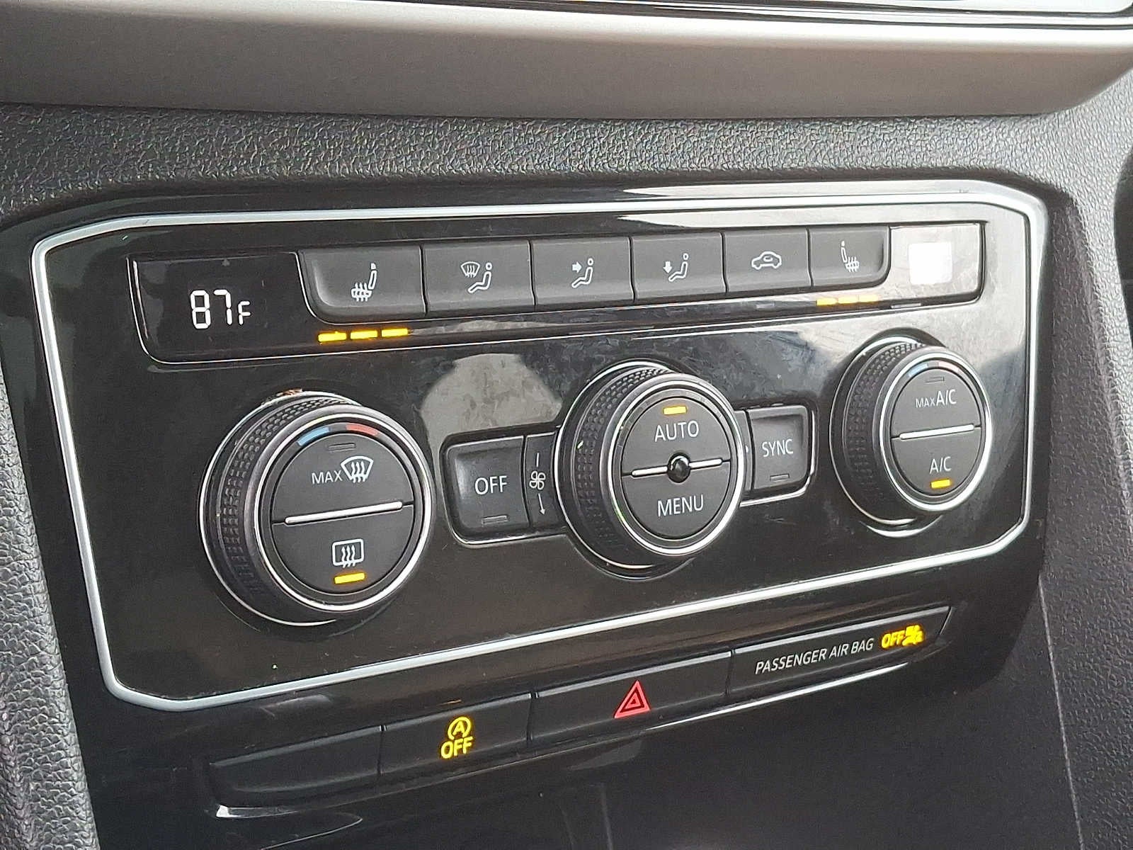 2022 Volkswagen Atlas Cross Sport 3.6L V6 SE w/Technology 4MOTION