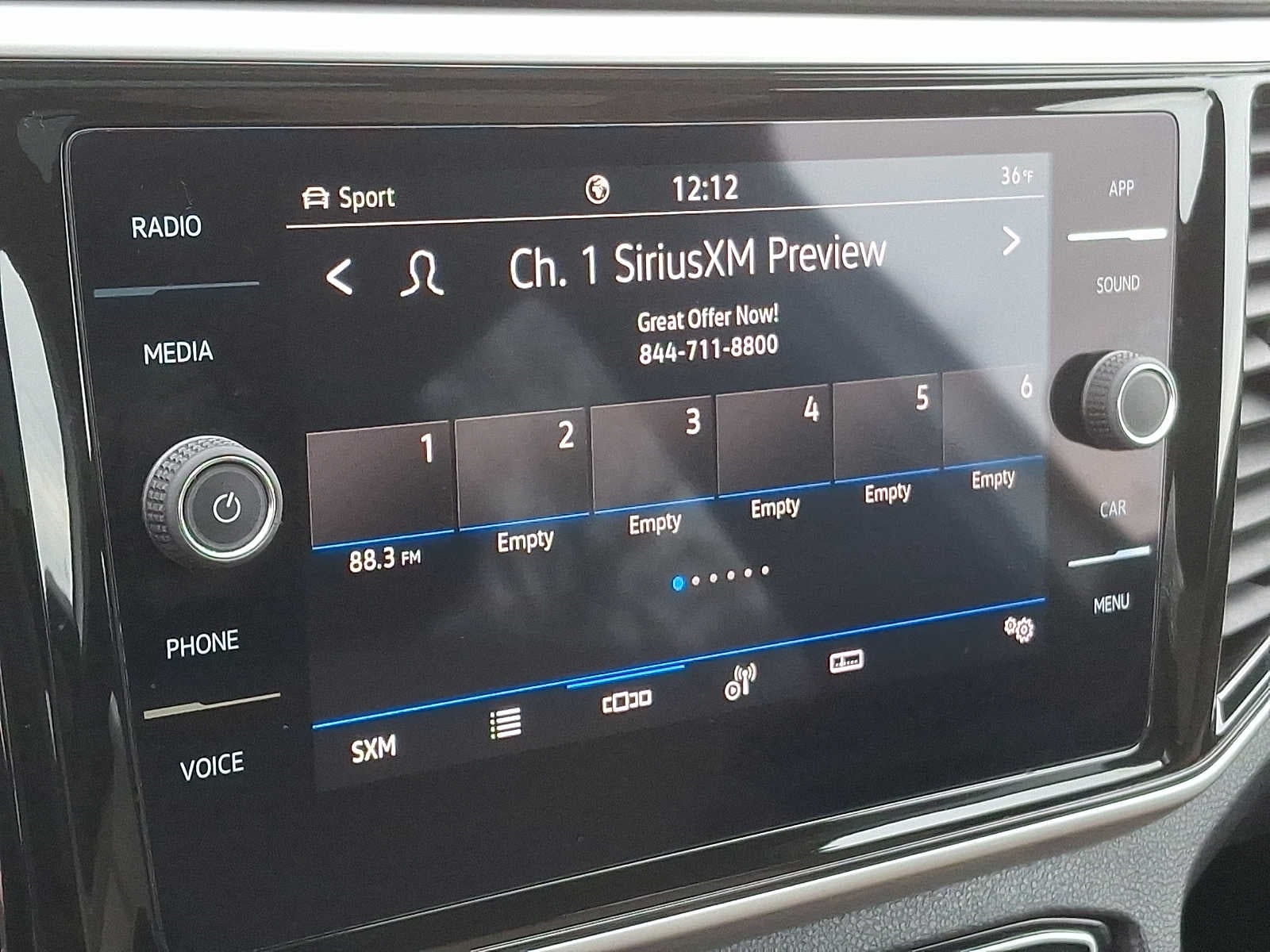 2022 Volkswagen Atlas Cross Sport 3.6L V6 SE w/Technology 4MOTION