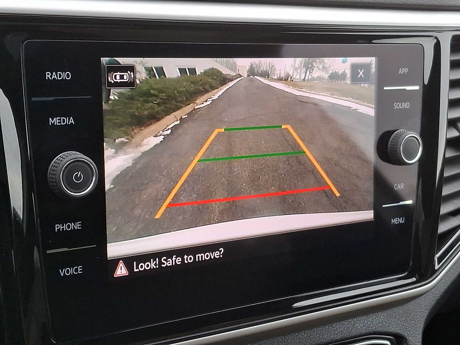 2022 Volkswagen Atlas Cross Sport 3.6L V6 SE w/Technology 4MOTION