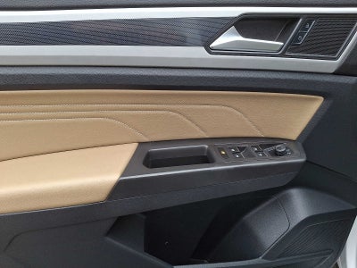 2022 Volkswagen Atlas Cross Sport 3.6L V6 SE w/Technology 4MOTION