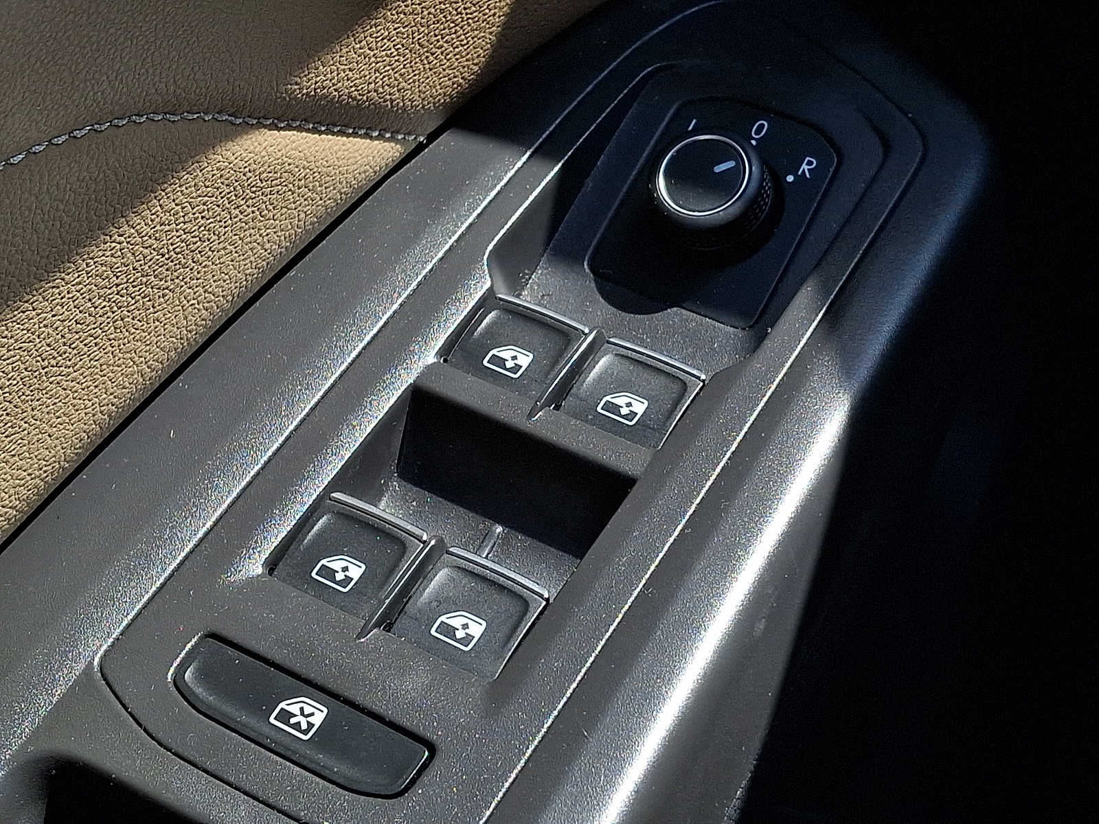 2022 Volkswagen Atlas Cross Sport 3.6L V6 SE w/Technology 4MOTION