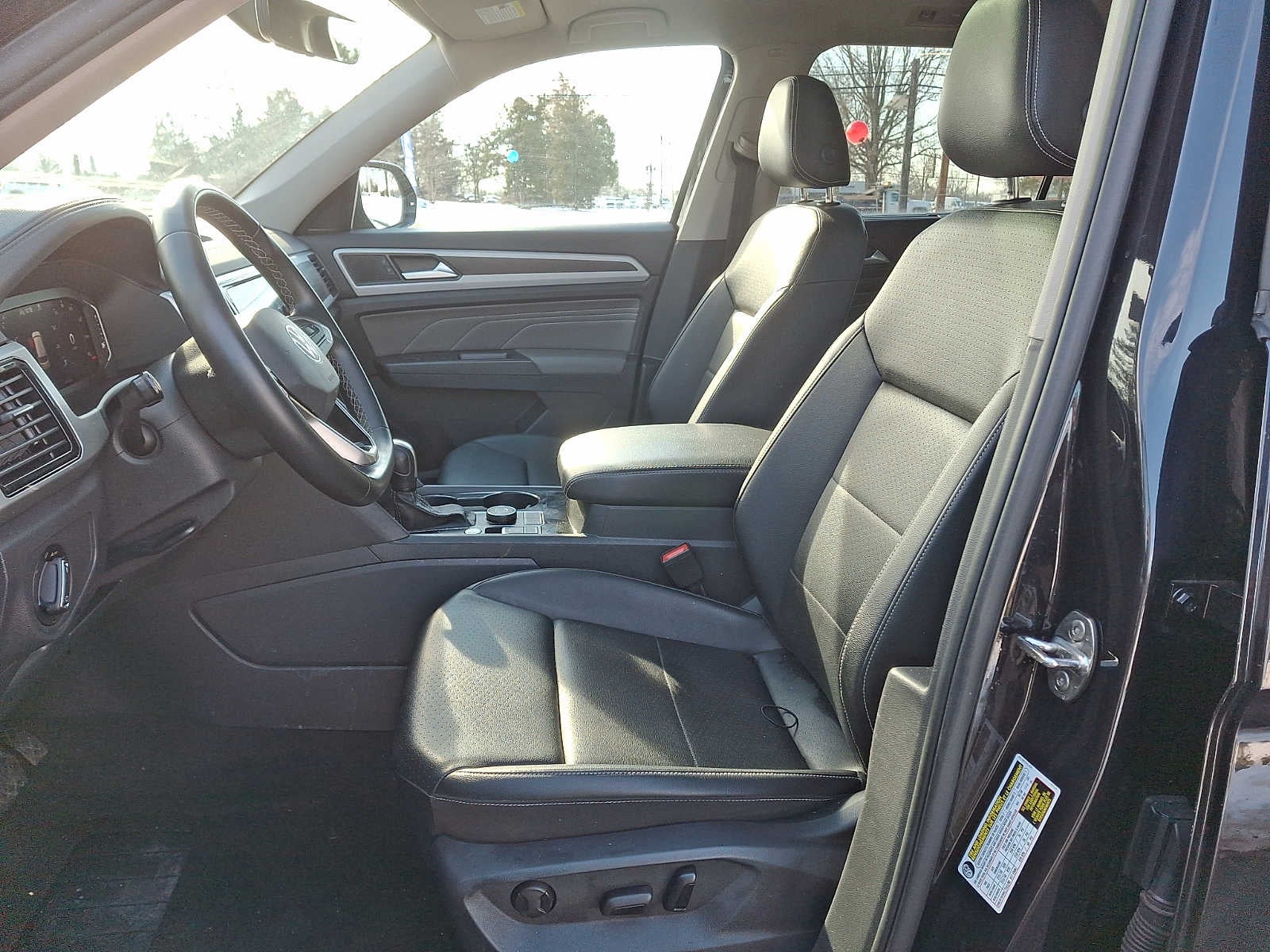 2023 Volkswagen Atlas 2.0T SE w/Technology 4MOTION