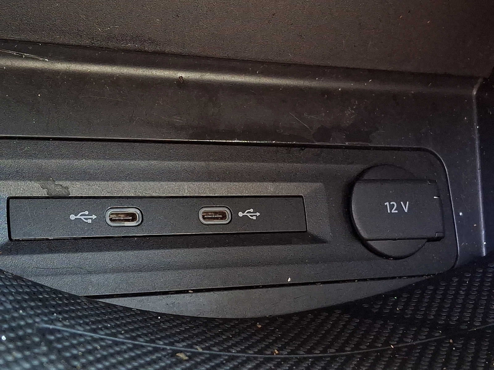 2023 Volkswagen Atlas 2.0T SE w/Technology 4MOTION