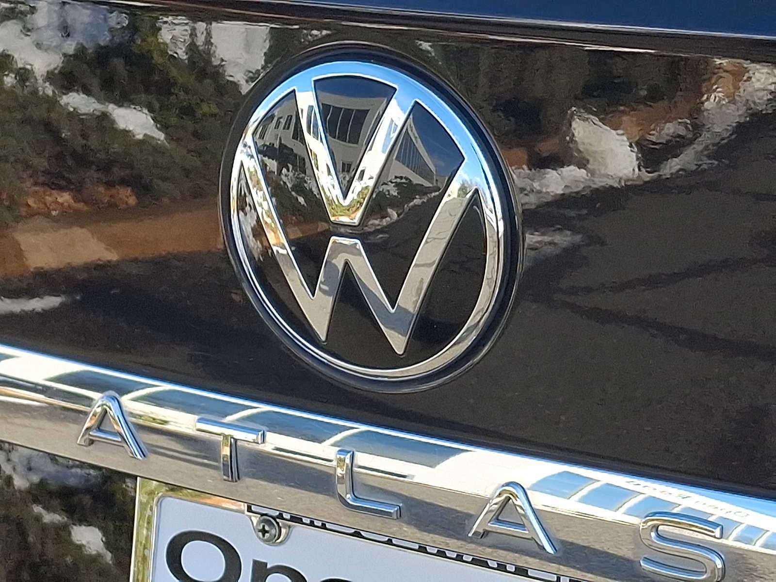 2023 Volkswagen Atlas 2.0T SE w/Technology 4MOTION