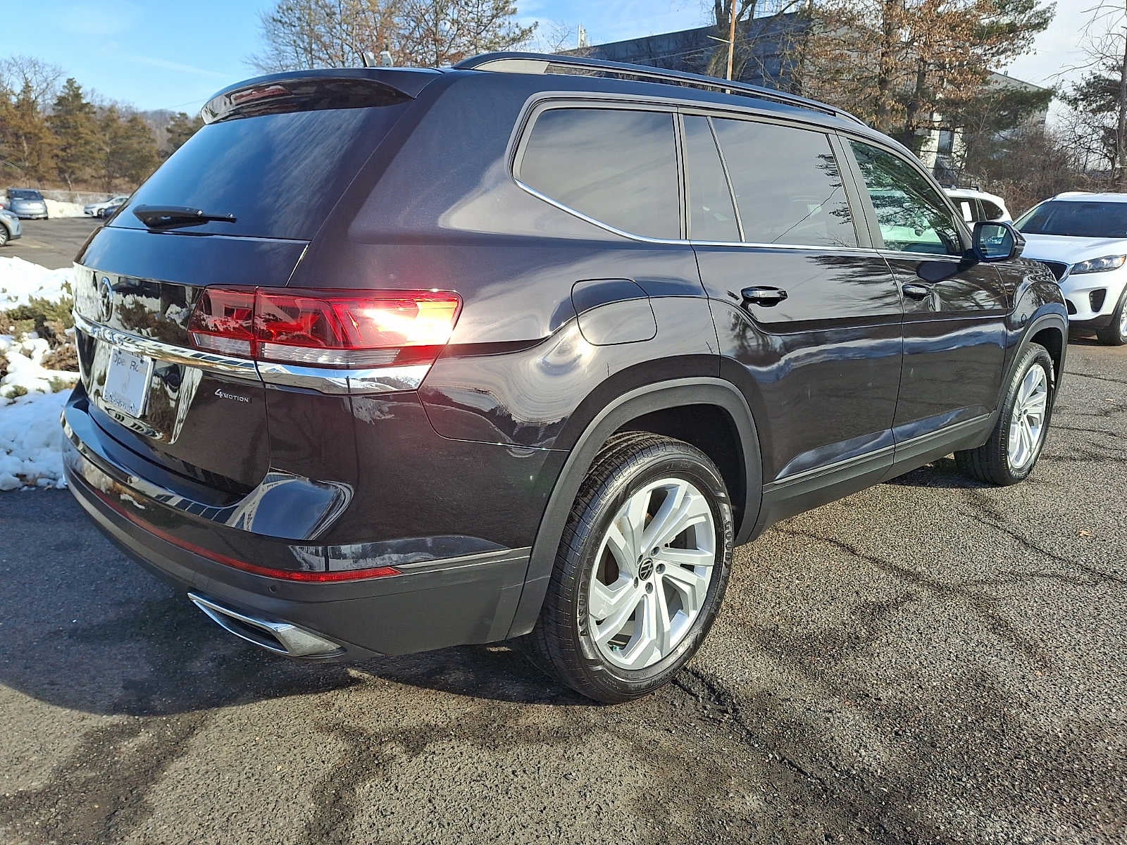2023 Volkswagen Atlas 2.0T SE w/Technology 4MOTION