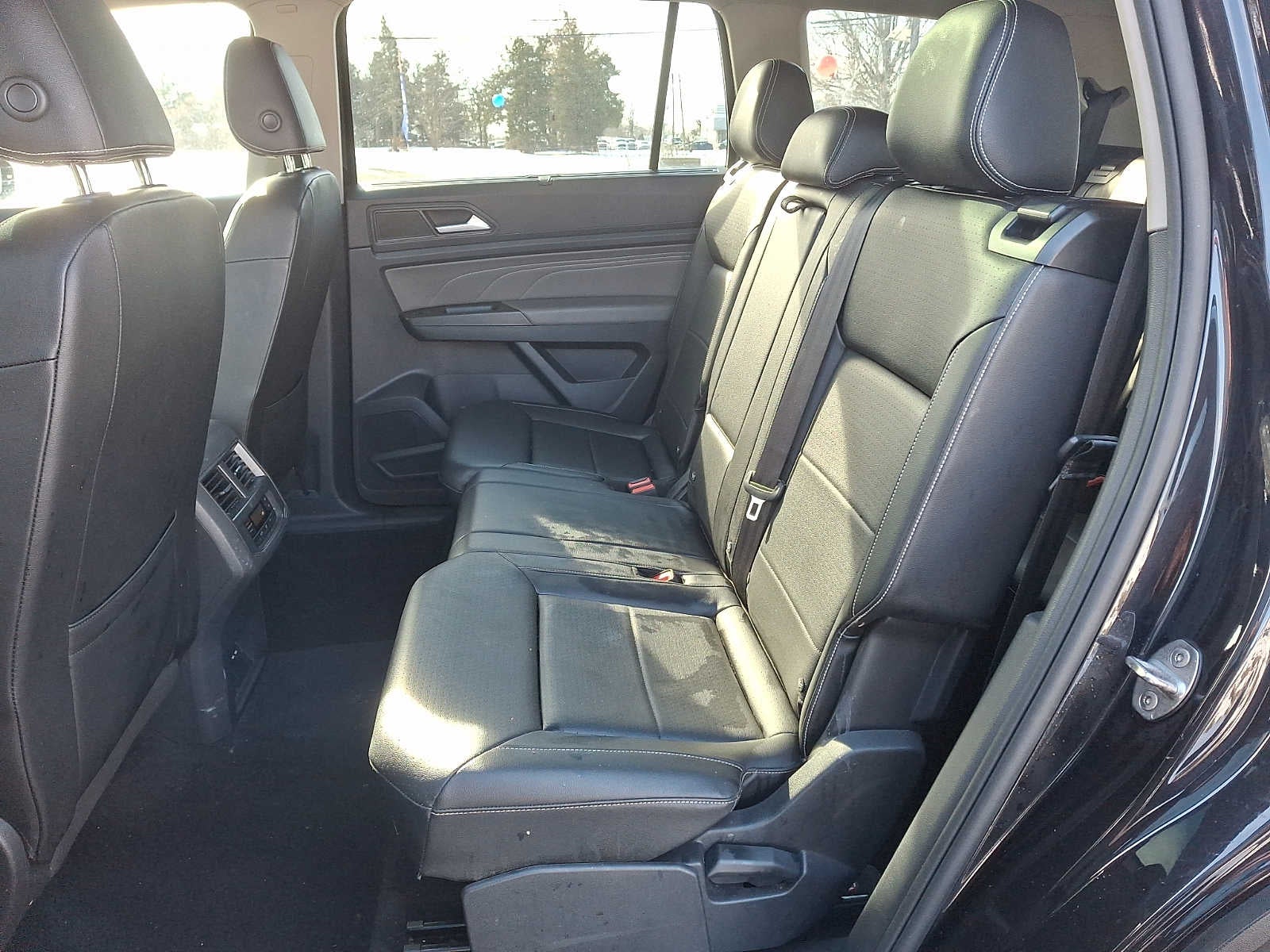 2023 Volkswagen Atlas 2.0T SE w/Technology 4MOTION