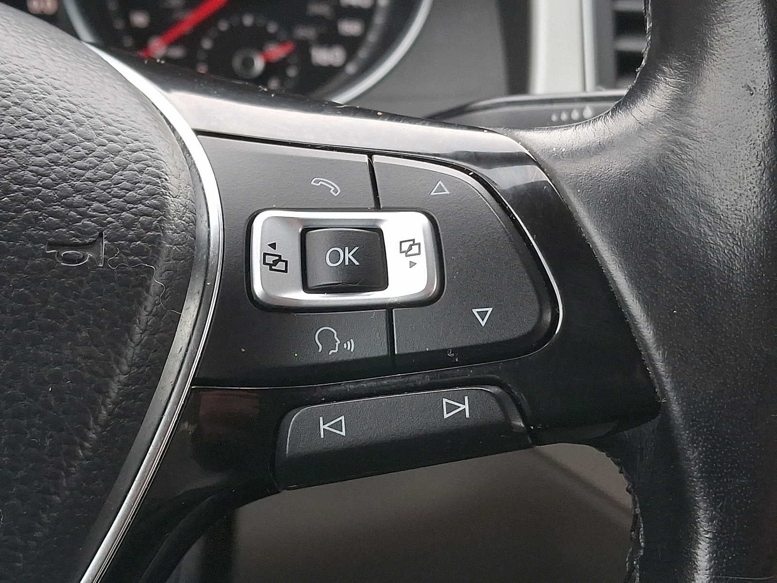 2018 Volkswagen Atlas 3.6L V6 SE w/Technology 4MOTION