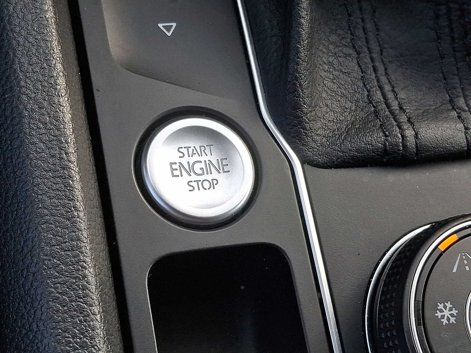 2018 Volkswagen Atlas 3.6L V6 SEL 4MOTION