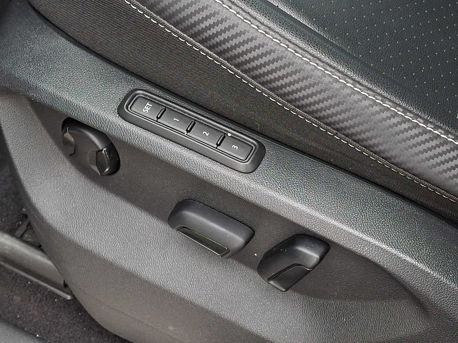 2022 Volkswagen Atlas Cross Sport 3.6L V6 SEL R-Line 4MOTION