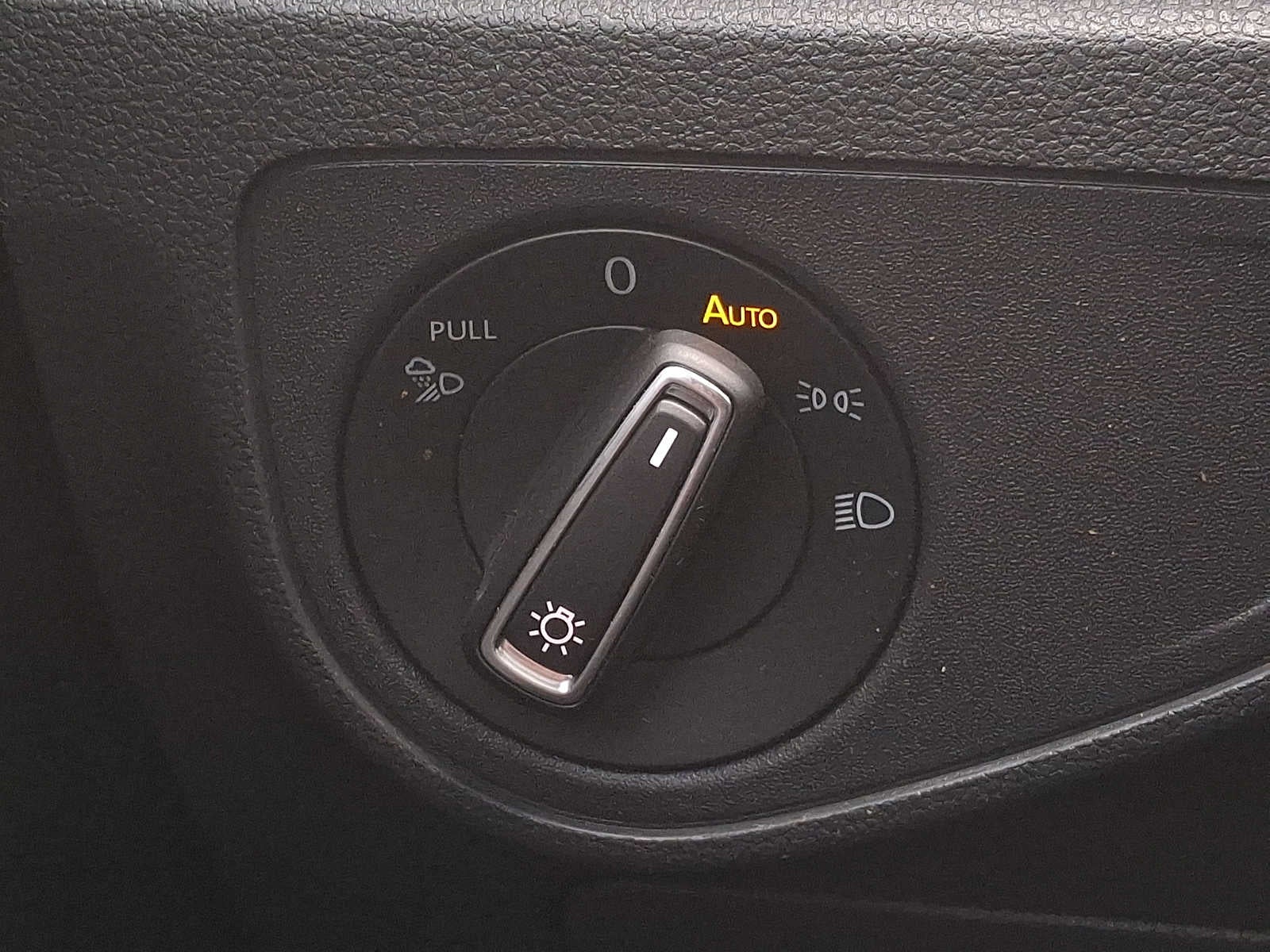 2022 Volkswagen Atlas Cross Sport 3.6L V6 SEL R-Line 4MOTION