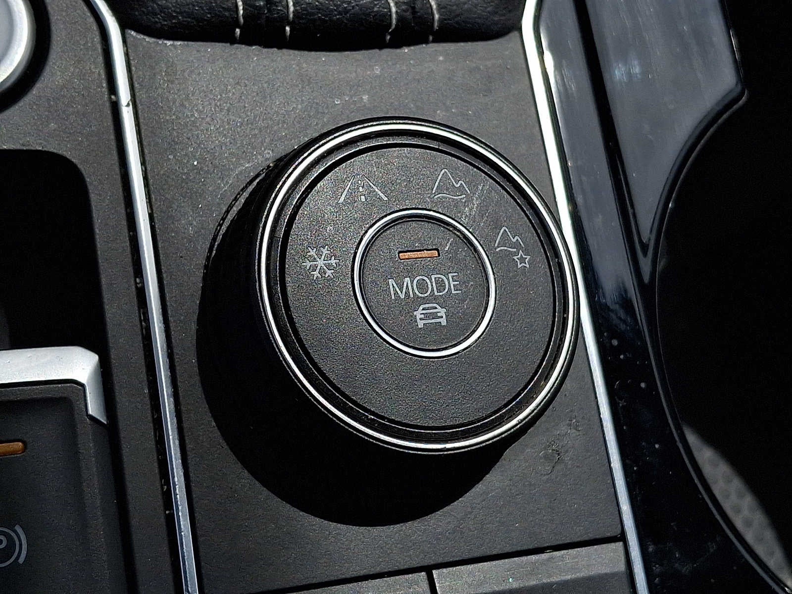 2021 Volkswagen Atlas Cross Sport 3.6L V6 SEL R-Line 4MOTION