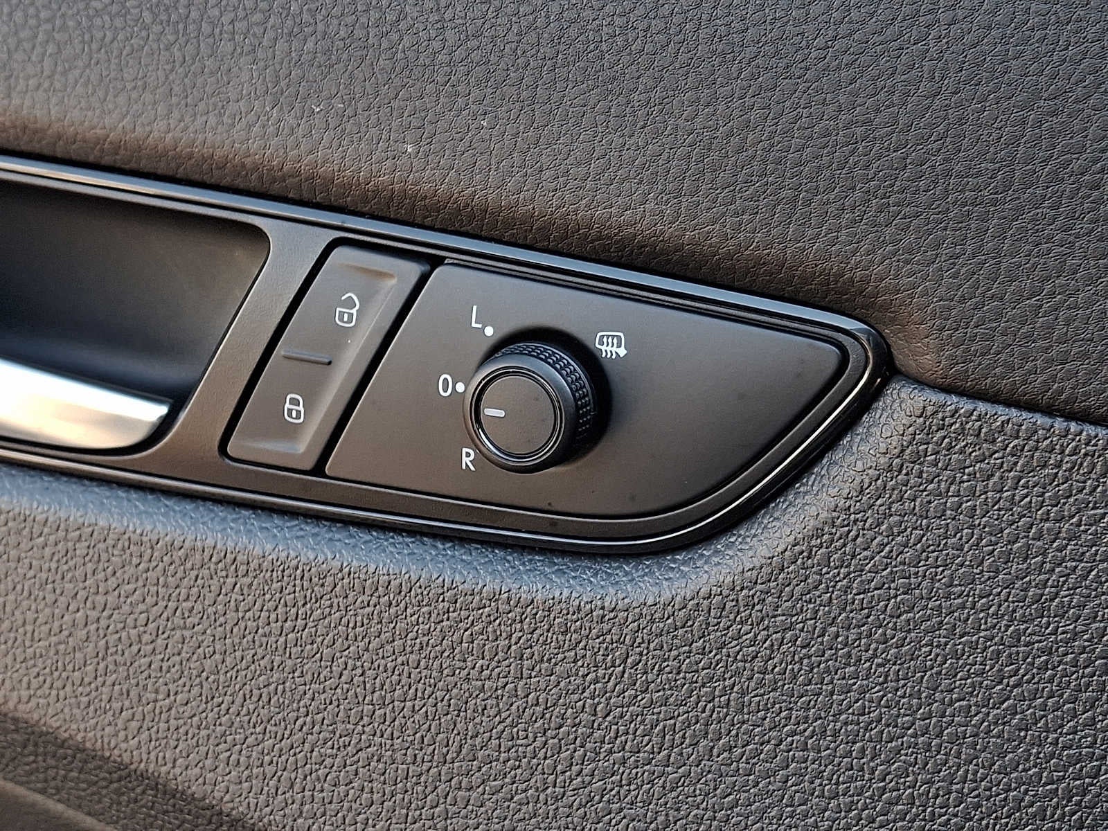 2021 Volkswagen Passat 2.0T R-Line Auto