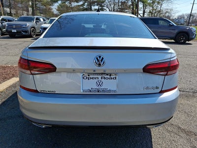 2021 Volkswagen Passat 2.0T R-Line Auto