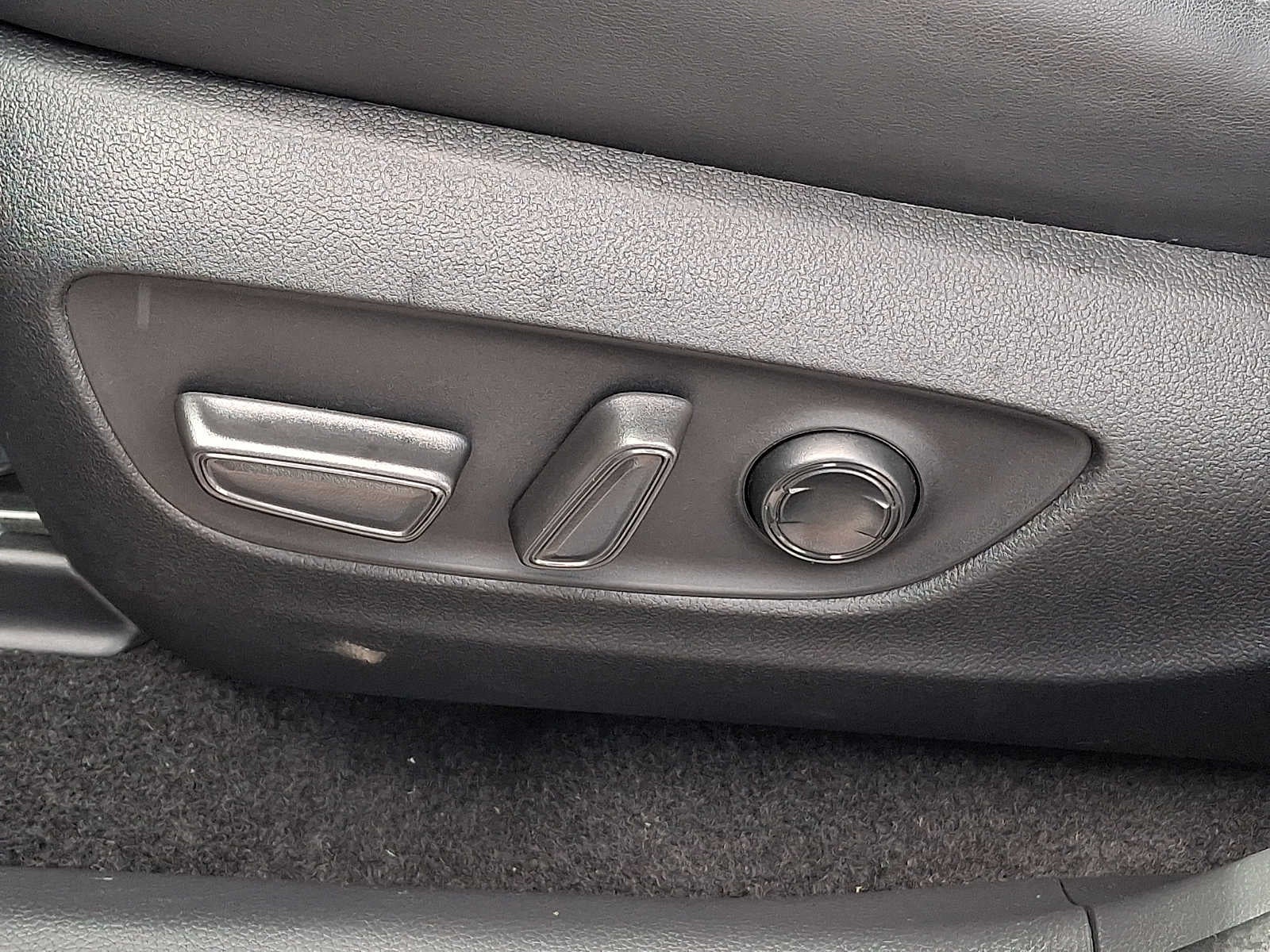 2024 Toyota RAV4 XLE Premium AWD