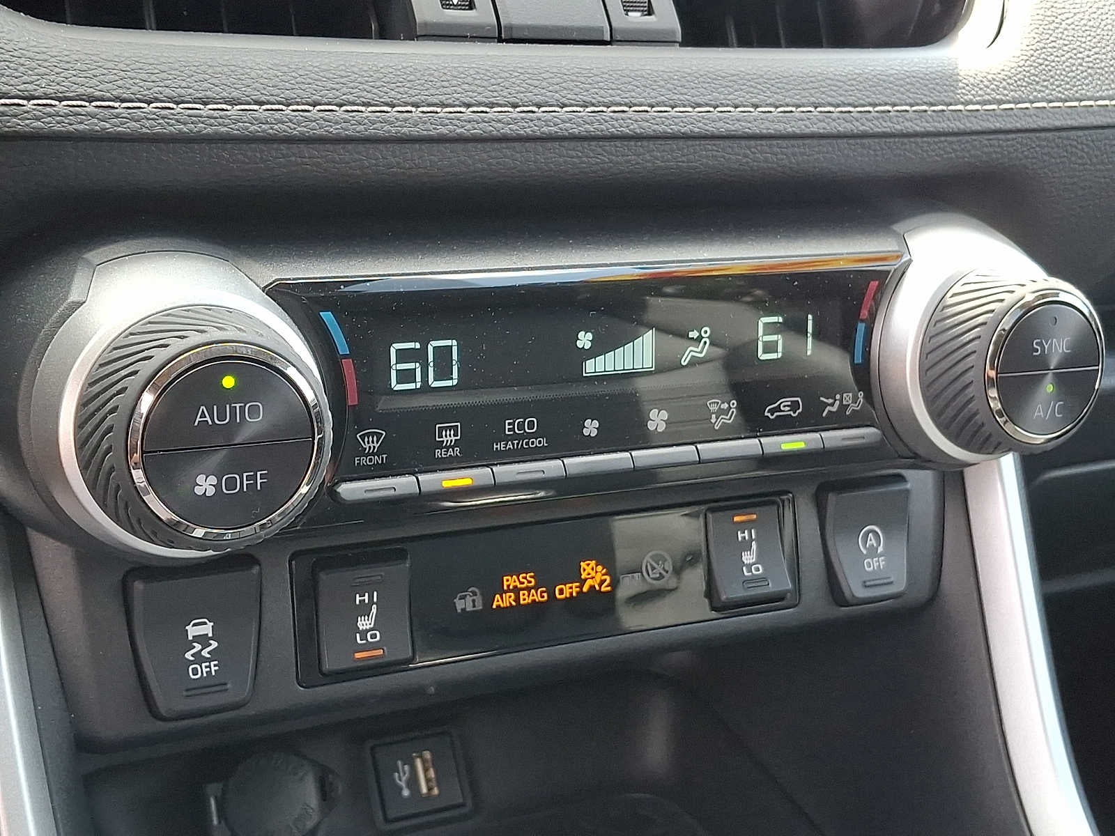 2024 Toyota RAV4 XLE Premium AWD