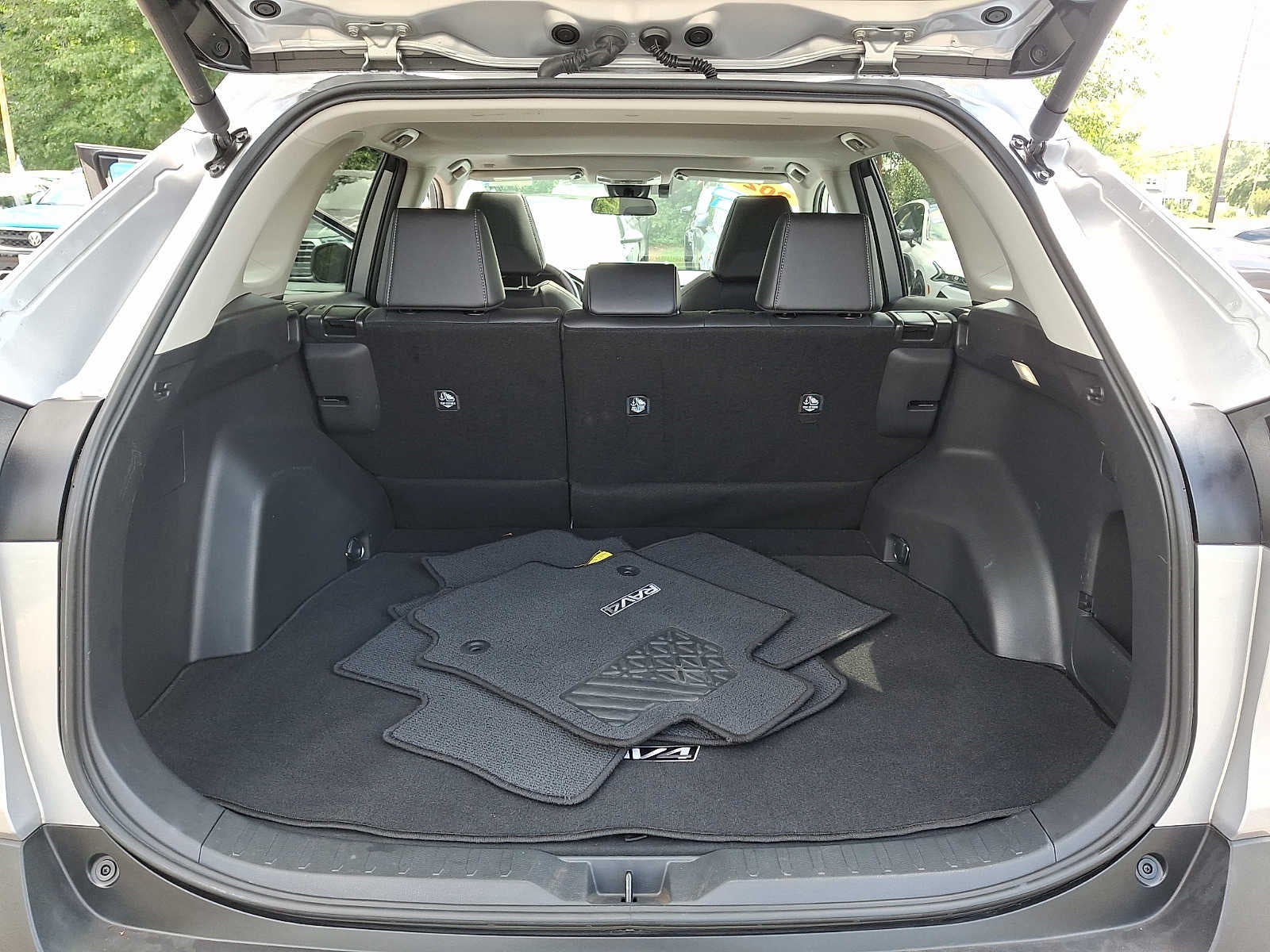 2024 Toyota RAV4 XLE Premium AWD