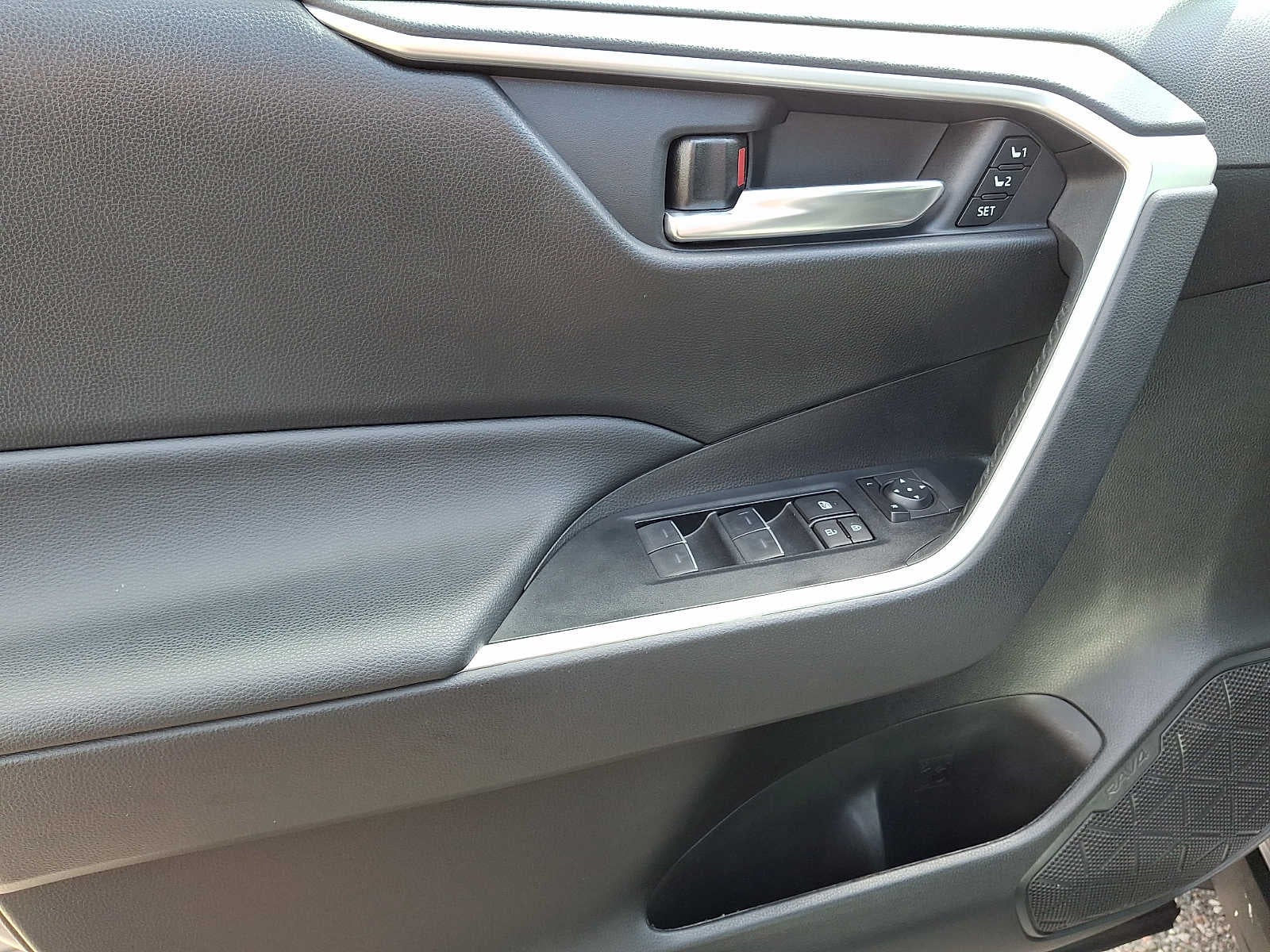 2024 Toyota RAV4 XLE Premium AWD