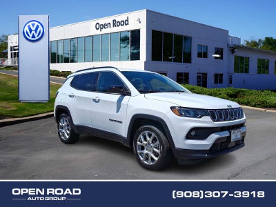 2022 Jeep Compass Latitude Lux