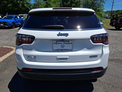 2022 Jeep Compass Latitude Lux