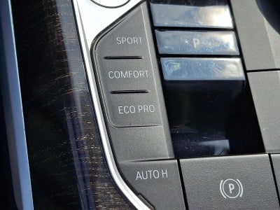 2023 BMW 3 Series 330i xDrive Sedan