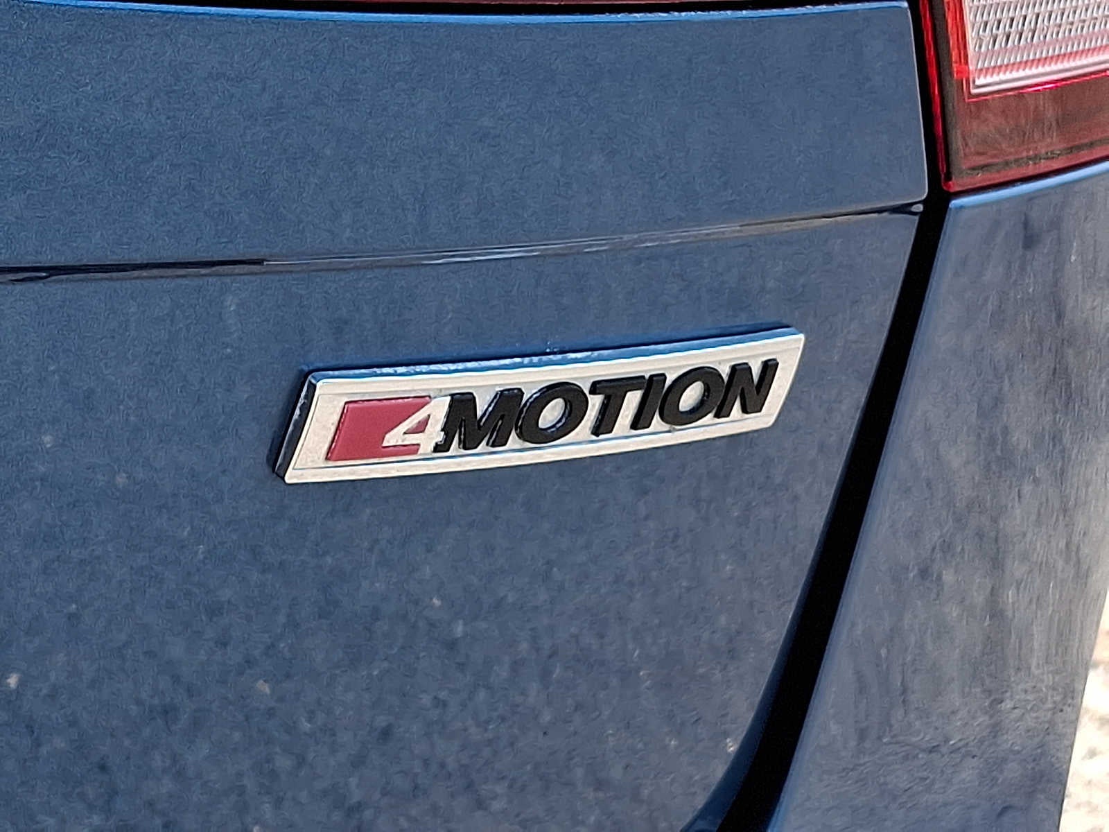 2020 Volkswagen Tiguan 2.0T SEL 4MOTION