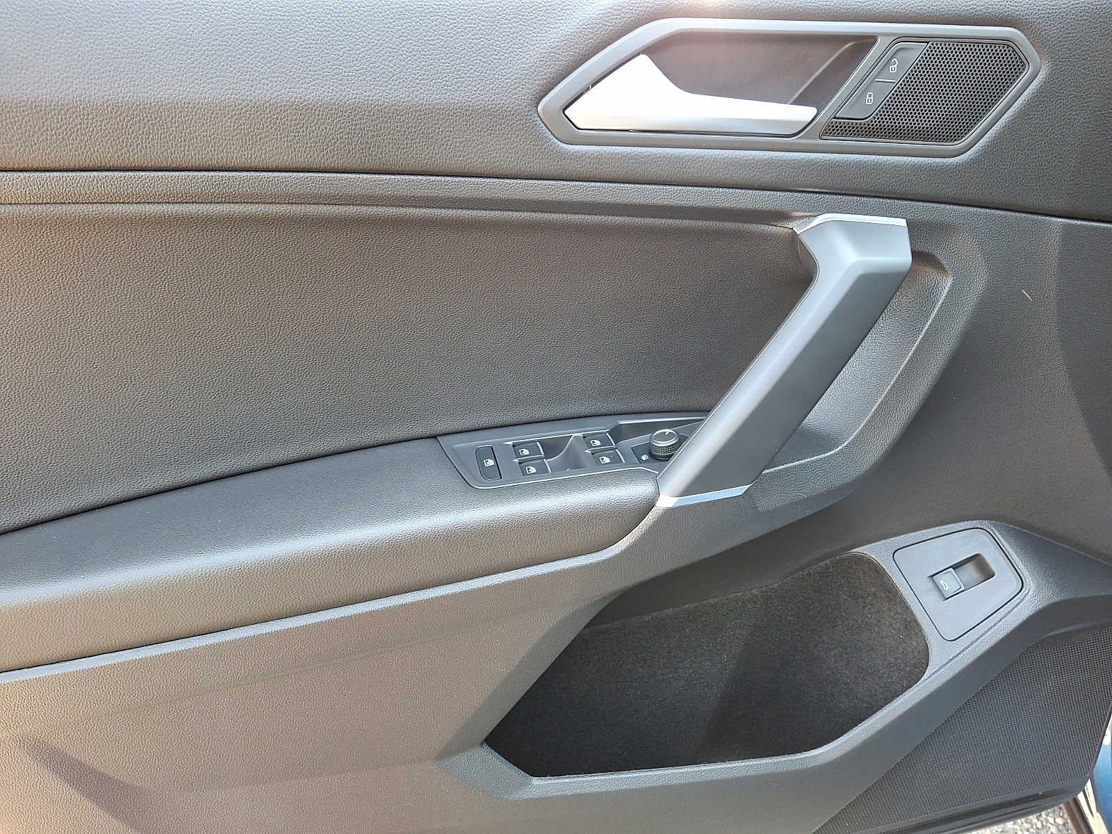 2020 Volkswagen Tiguan 2.0T SEL 4MOTION