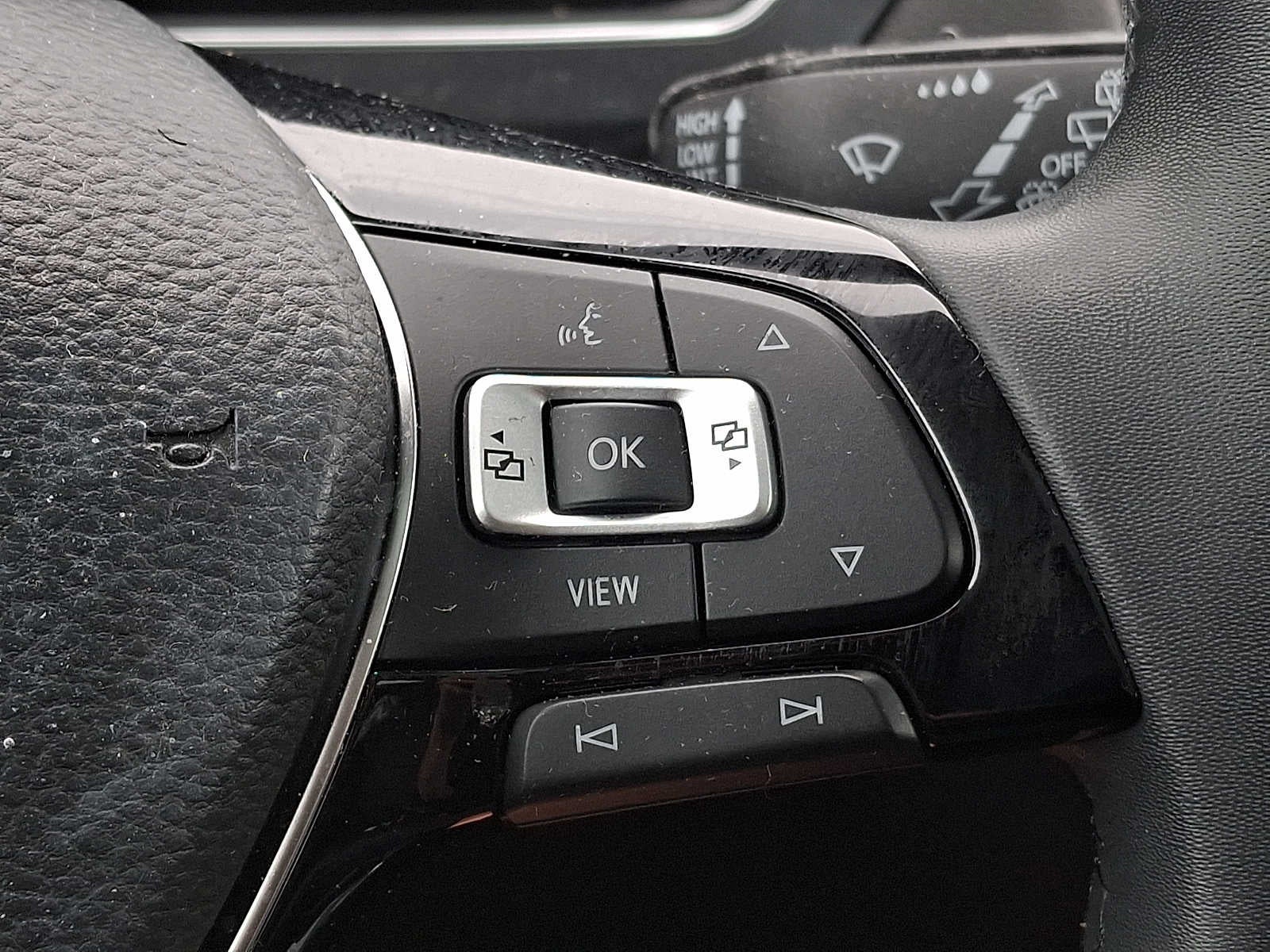 2020 Volkswagen Tiguan 2.0T SEL 4MOTION