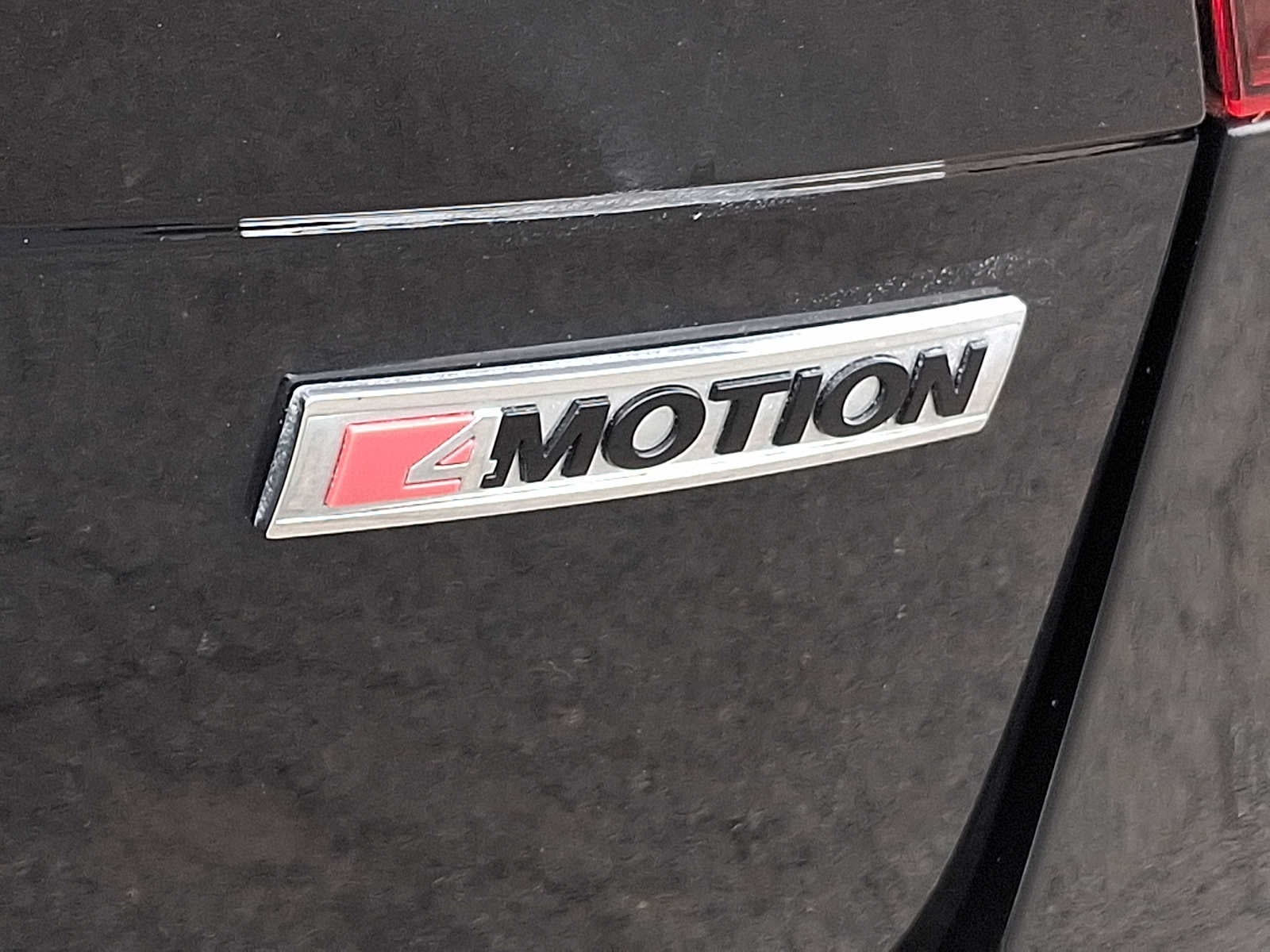 2020 Volkswagen Tiguan 2.0T SEL 4MOTION