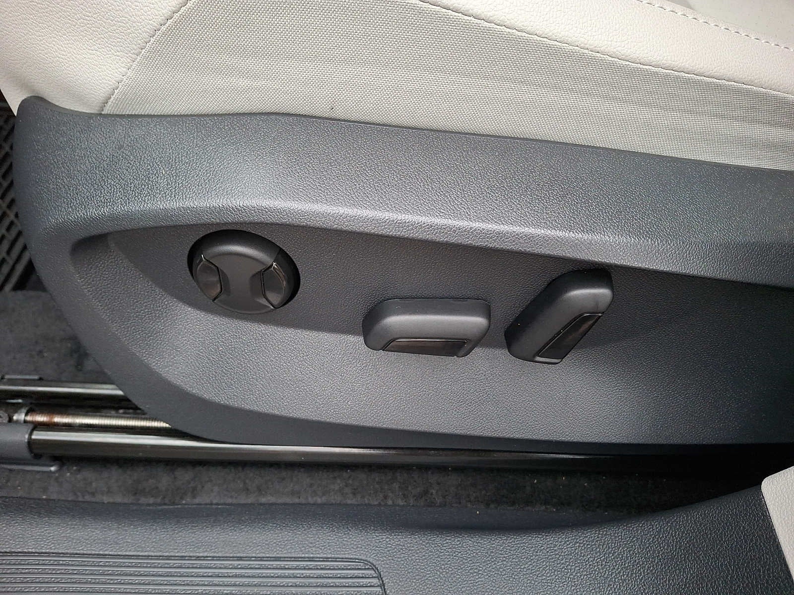 2024 Volkswagen Tiguan 2.0T SE 4MOTION