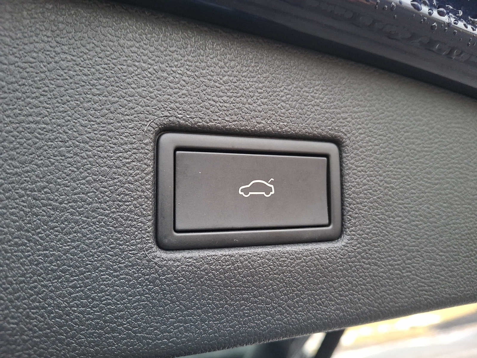 2024 Volkswagen Tiguan 2.0T SE 4MOTION