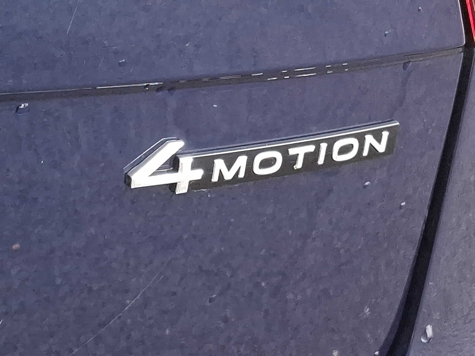 2024 Volkswagen Tiguan 2.0T SE 4MOTION